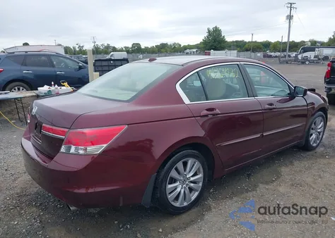 2011 Honda Accord 2.4 Ex-L from USA, damaged, VIN 1HGCP2F83BA038984